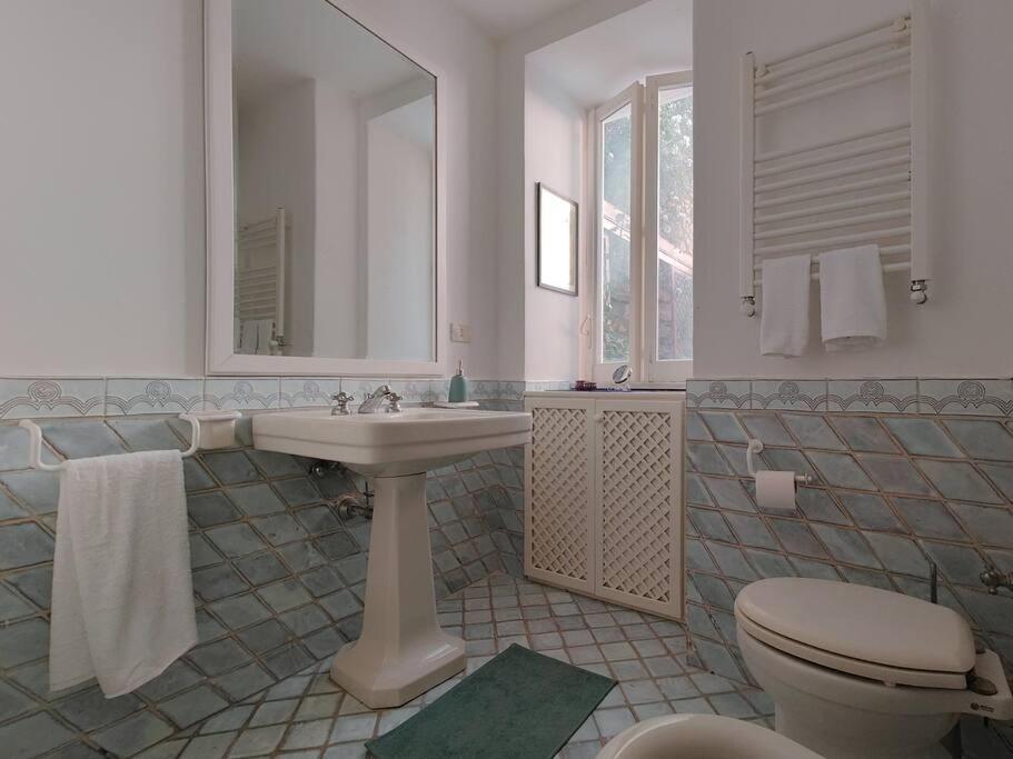 Holiday home Dolce House Stunning Views By The Sea *
